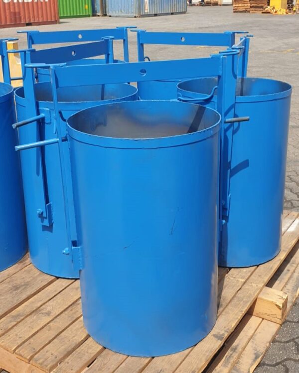 Concrete Mixer 650 L with Loader