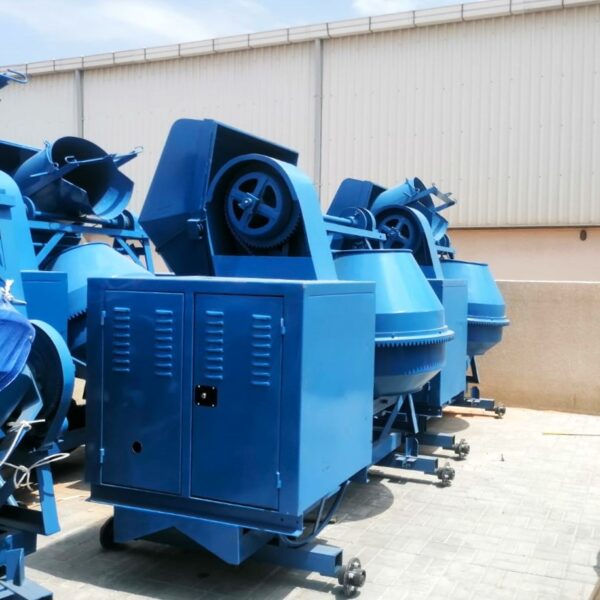 AFTON Concrete Mixer 650L with Loader - Image 6